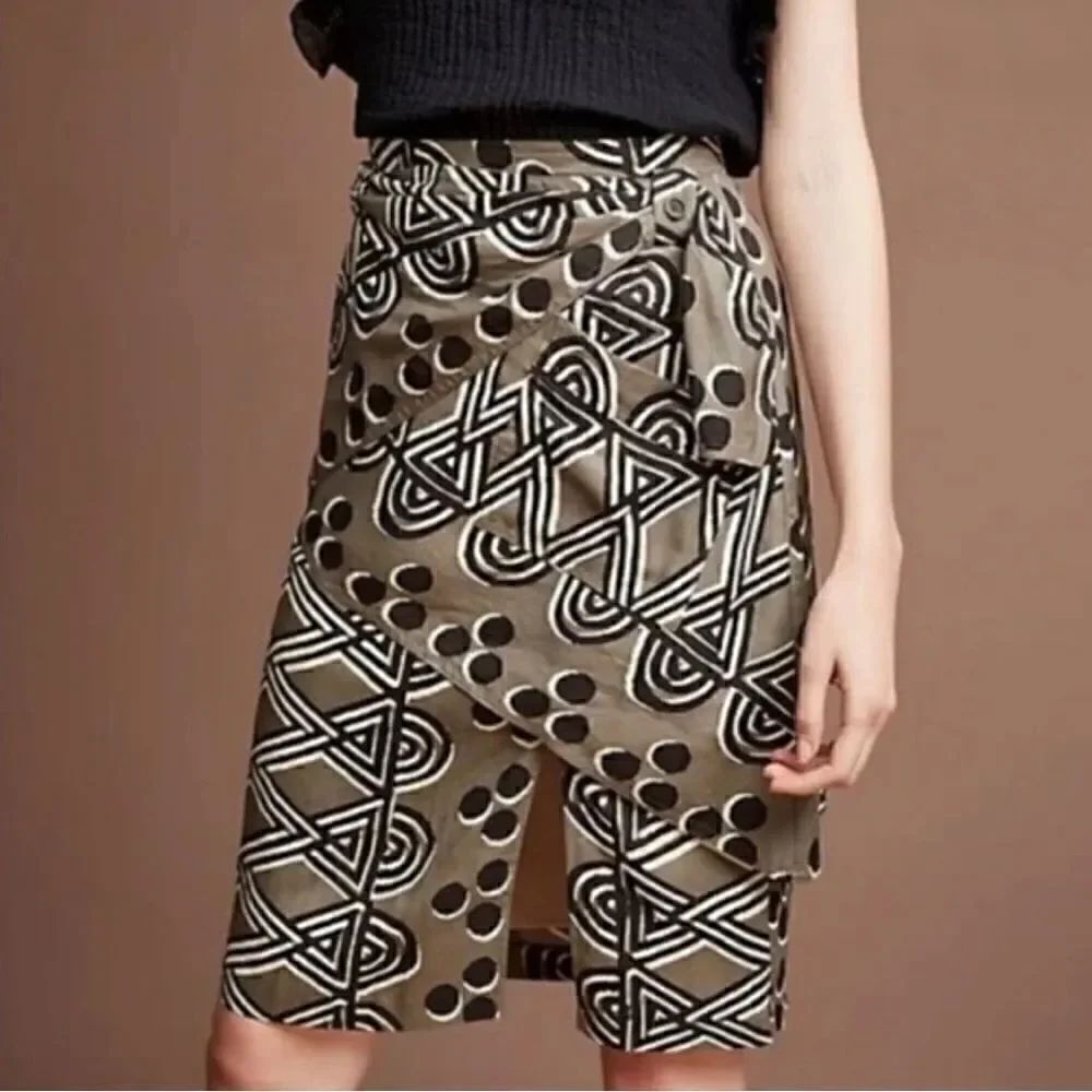 Maeve linen blend tribal print skirt.  Size 4